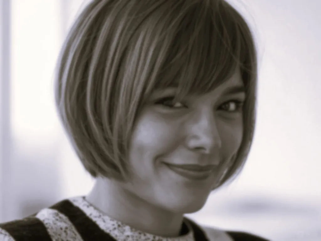 Vibewigs | Slant Razor Asymmetrical Bob